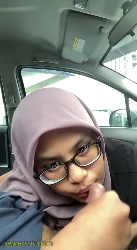 Hijab Kacamata Lugu Sepong Kontol Di Mobil (1) Video Pemersatu Bangsa