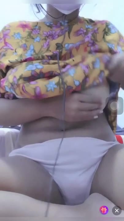 Nindy Toket Bulet Gede