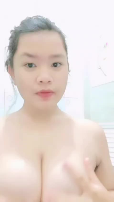 Putri 38