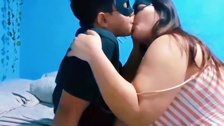 Private Content Kia Part 3: Jepitan Memek Bikin Crot