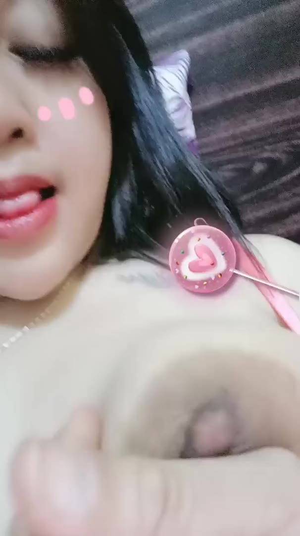 Sepong Dildo Permen Sambil Elusin Memek Sange Video Pemersatu Bangsa