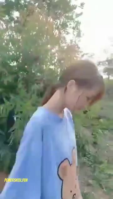 ngewe di hutan bareng doi sambil direkam temen 4