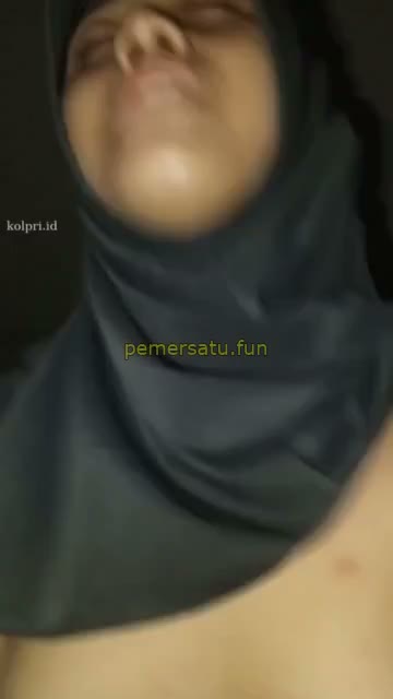 dede nashyra hijab kacamata 18yo dientot pacar pasrah (7)
