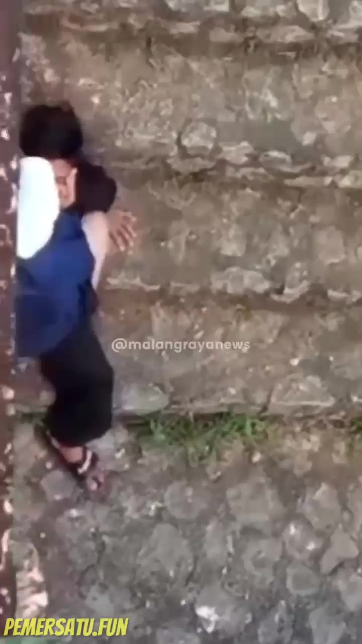 Ketahuan Rekam Abg Jilbab Ngentot Di Tangga Outdoor Video Pemersatu Bangsa