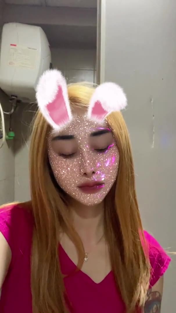 baju pink toge banget