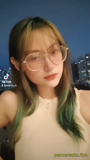Cantik Mulus Berkacamata 18Yo Sange Suka Colmek (56) Video Pemersatu Bangsa