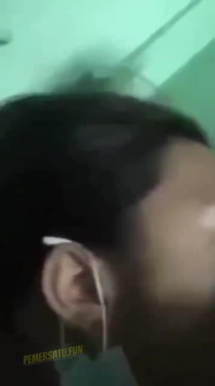 Abg 18Yo Imut Lepas Masker Sepong Kontol