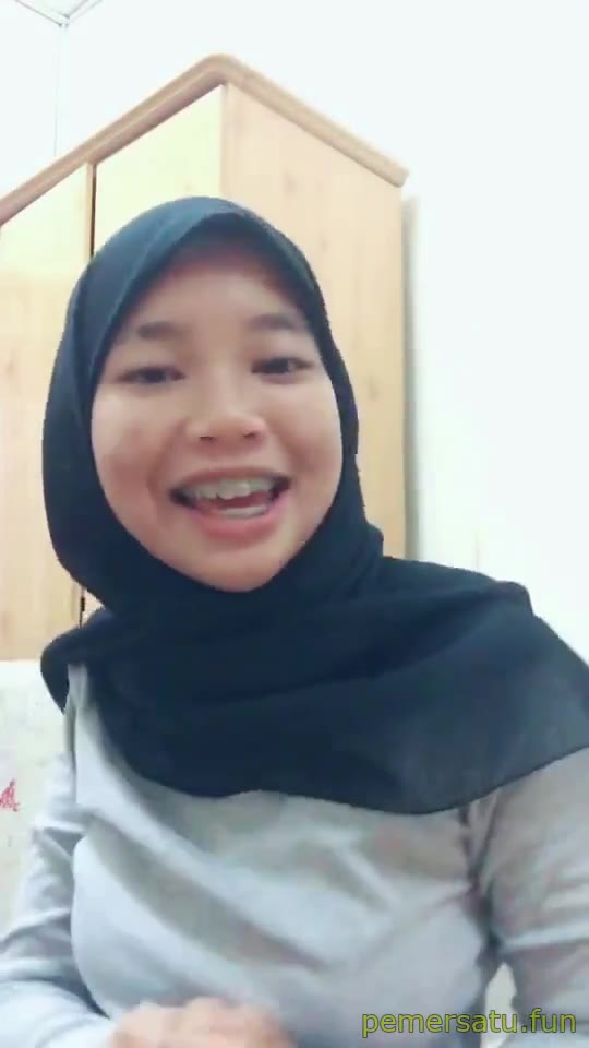 P29 Nurul Syafina Jilbab Pap Tetek 29