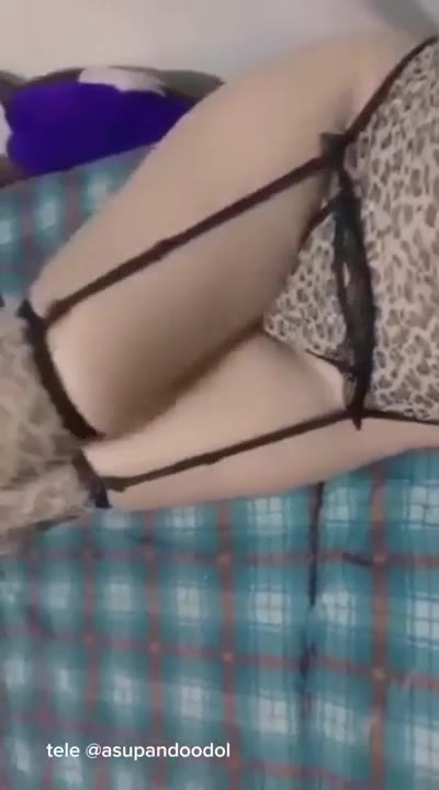 Abg Pirang Suka Colmek Ngangkang & Cosplay 5 Video Pemersatu Bangsa