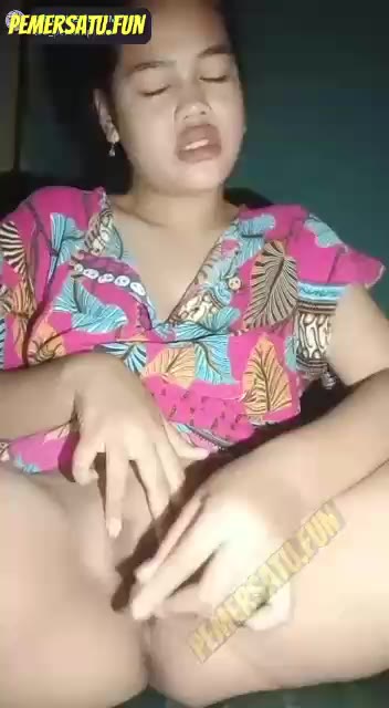Abg Jilbab Gemoy 18Yo Tetek Padu Colmek (51) Video Pemersatu Bangsa