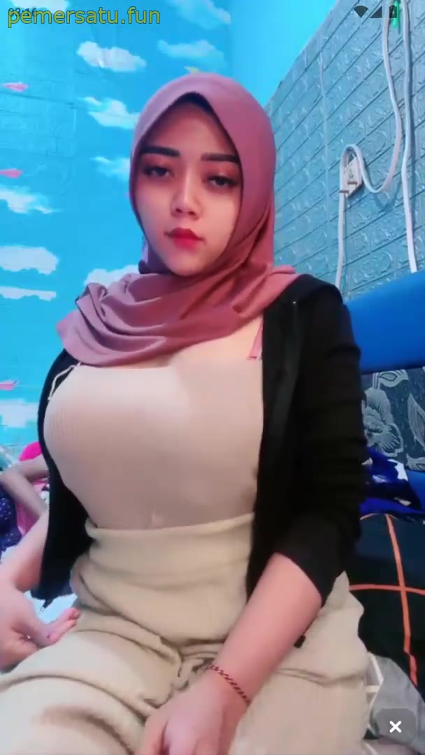 Hijab Salsaa Tobrut Toge Video Pemersatu Bangsa