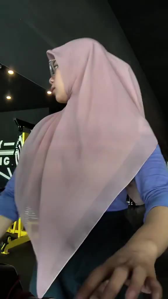 Hijab Gym 2 Video Pemersatu Bangsa