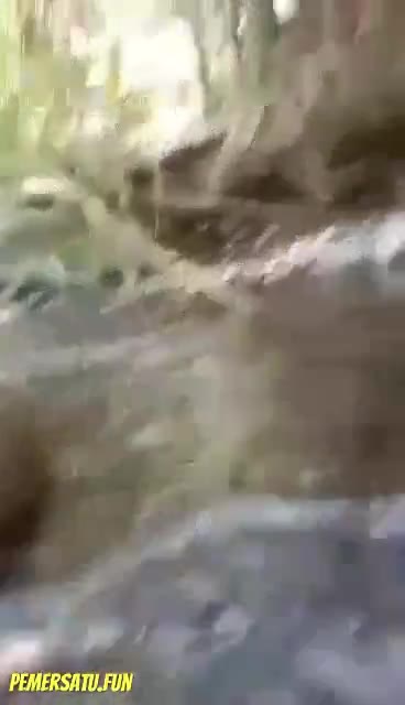 Abg 18Yo Ngentot Rame Rame Di Sungai Mana Masih Sempit Video Pemersatu Bangsa