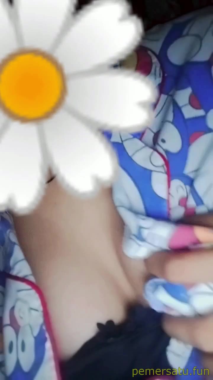 P25 Ria Amanda Masih Pakai Miniset Dan Baju Tidur Pap Tetek 25