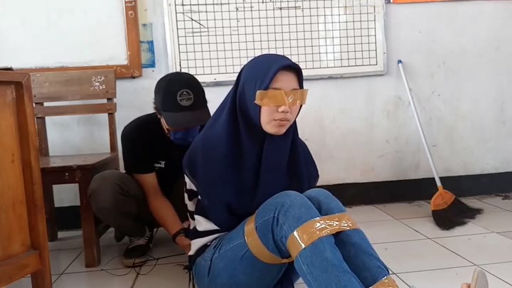 jilbab diikat disekolah part 2