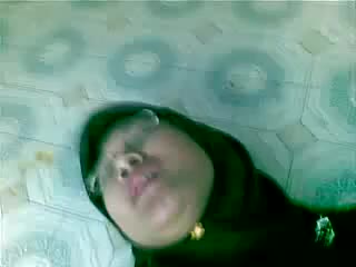Tante Jilbab Kacamata Ml Di Lantai Kedengeran Suara Burung