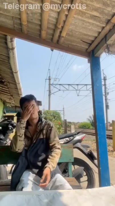 Viral Banget Coli Di Stasiun Kereta Hampir Ketauan Ibu Bikin Deg Degan