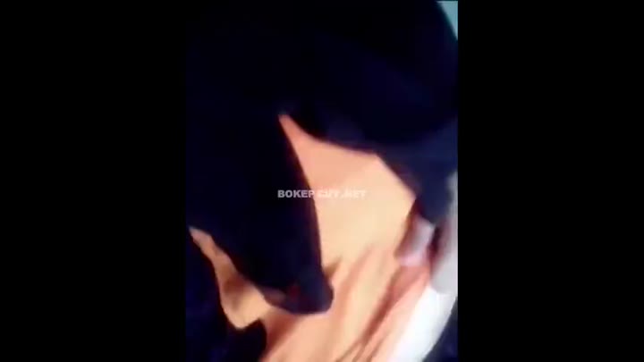 Bokep ABG Kerudung Hitam Pamer Toket Gede