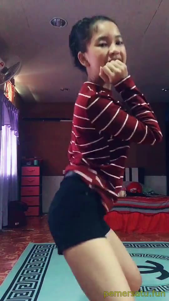 P156 Nurul Syafina Jilbab Pap Tetek 156