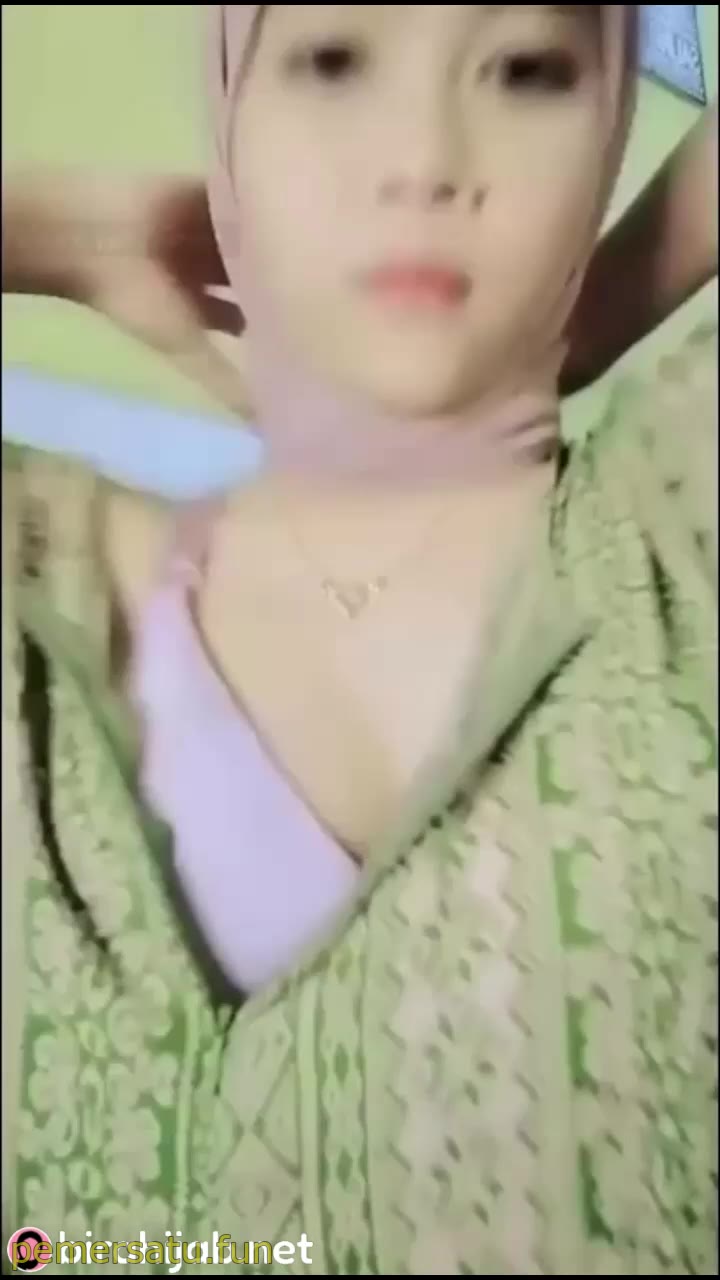 Ukhti Wajah Judes Remes Susu Kenyal Video Pemersatu Bangsa