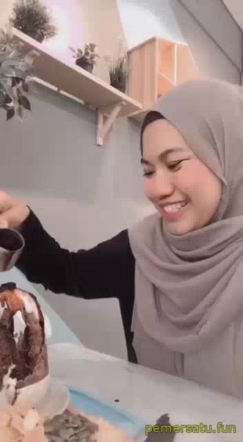 Arinah Jilbab Binal Suka Bikin Status Ig (40) Video Pemersatu Bangsa