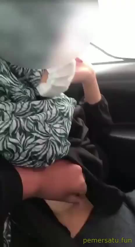 Ada 2 Vids Koleksi Remas Toket Hijab Yang Numpang Grab