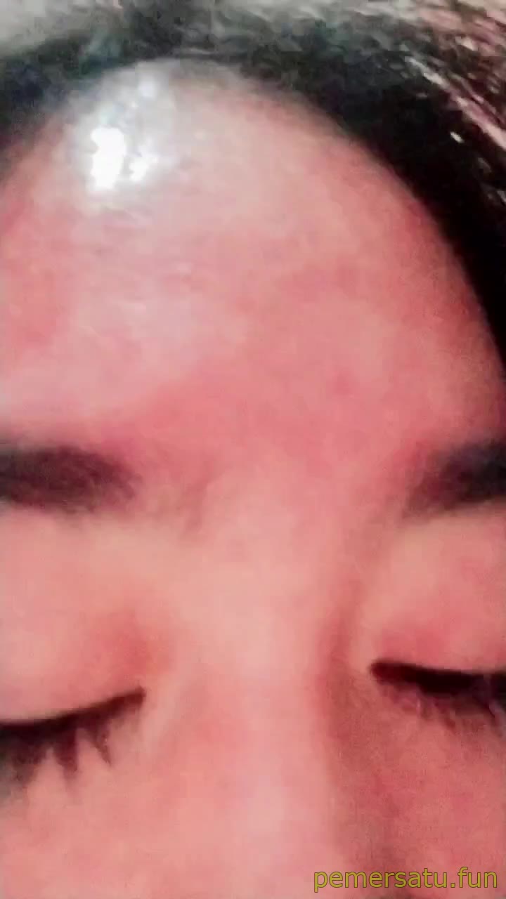 P56 Elia Abg 18Yo Kacamata Lugu Imut Bugil Colok Memek Becek 56