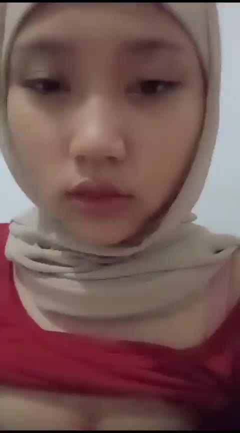 Hijab Cream Halu Di Ewe Doi Bokepind