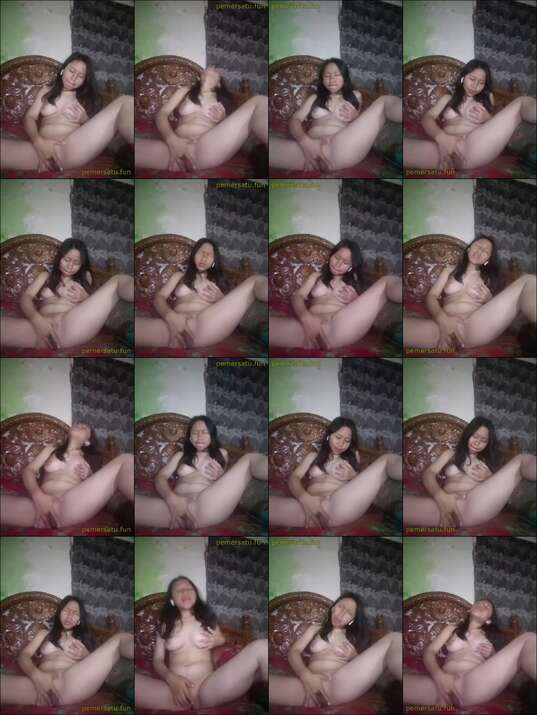 Risa abg 18yo hijab sange dari kampung sange colmek butuh kontol (33)