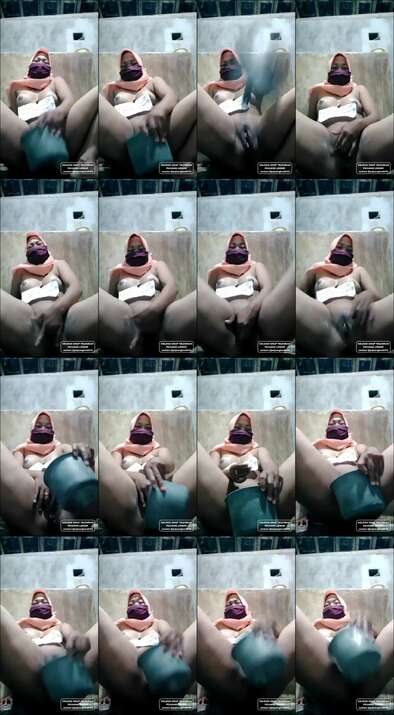 Poster for Bokep Indo Tante Hanifah Hyper Colmek Bar Pakai Gayung Mandi