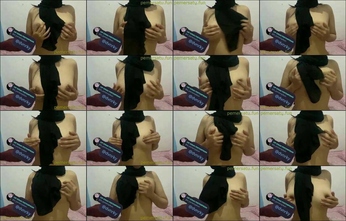 isi hp si cantik remaja 18yo kacamata ada waktu diewe dan colmek pemersatu fun (53)