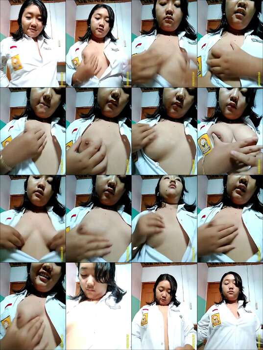 18yo pamer toket