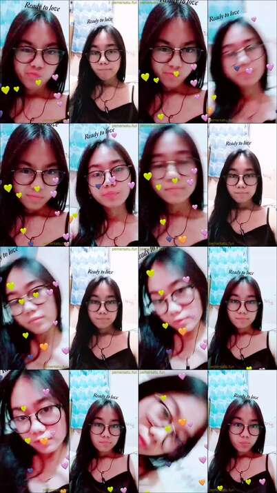 Elia ABG 18yo Kacamata Lugu Imut Bugil Colok Memek Becek (54)