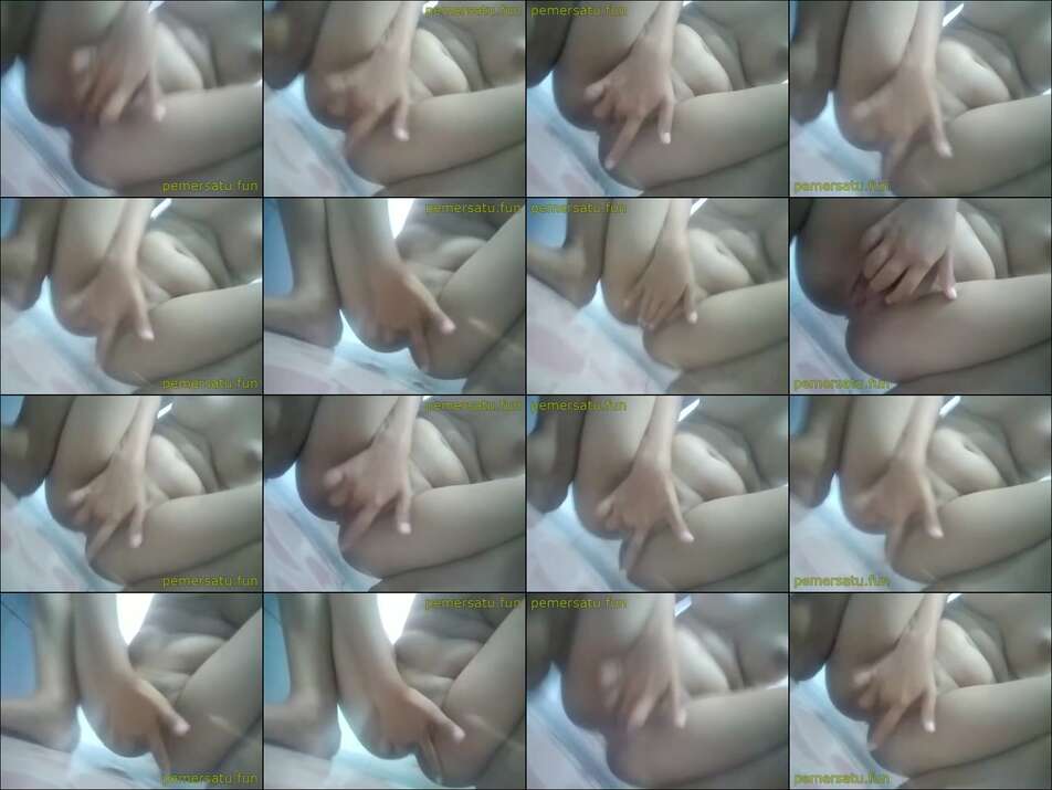 Risa abg 18yo hijab sange dari kampung sange colmek butuh kontol (24)