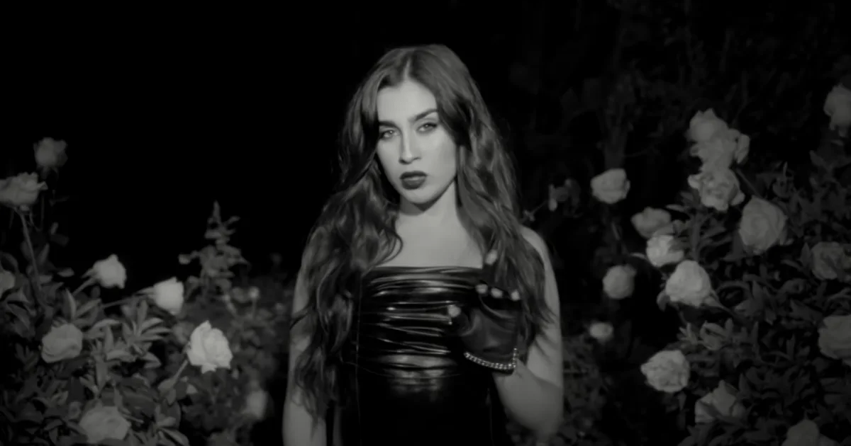 Lauren Jauregui S Style Changes With Her Mood - Elegant Mountain Pattern - High Resolution