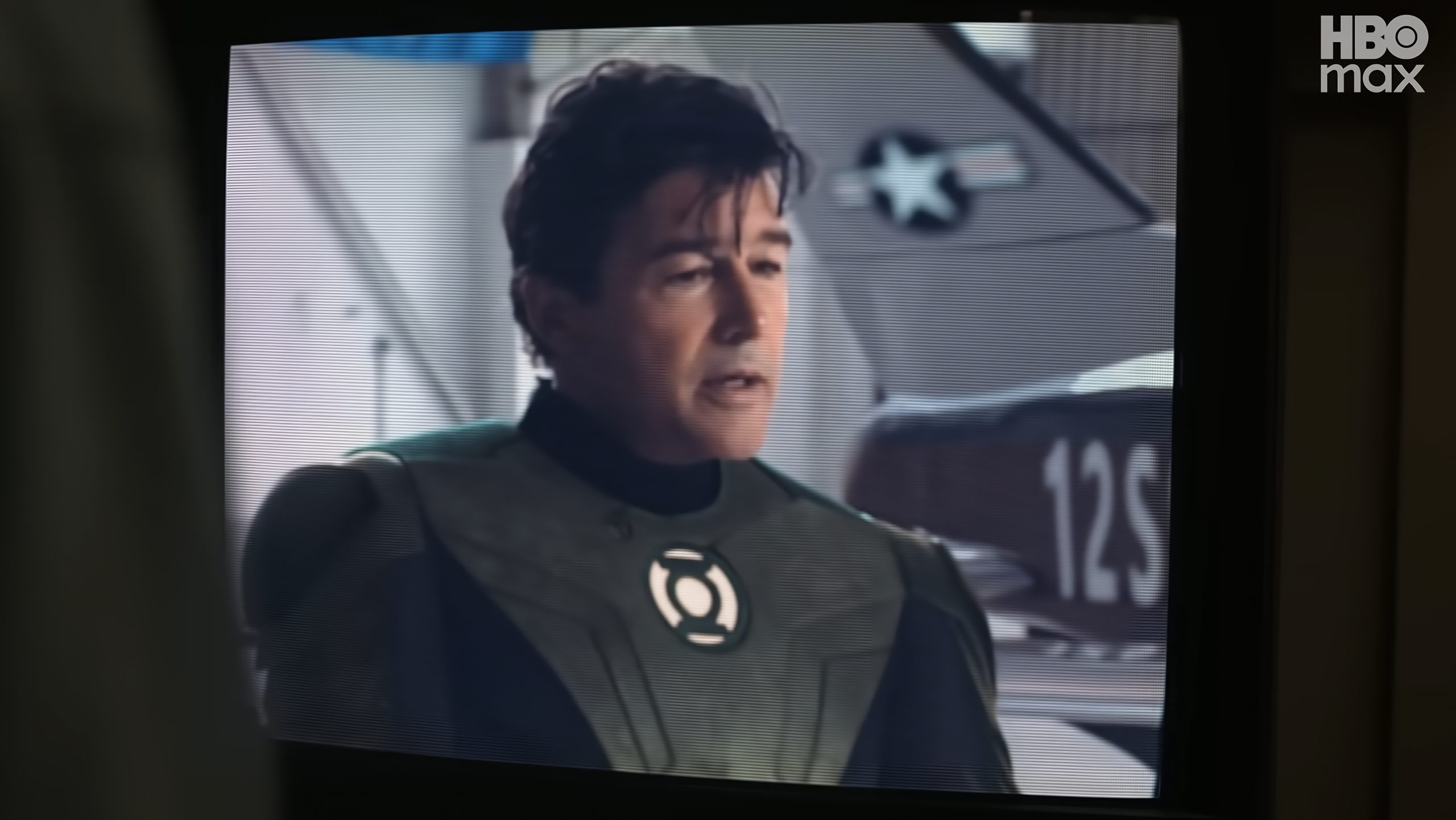 Mira los primeros 5 minutos de ‘Linternas’, la nueva serie de HBO sobre Linterna Verde