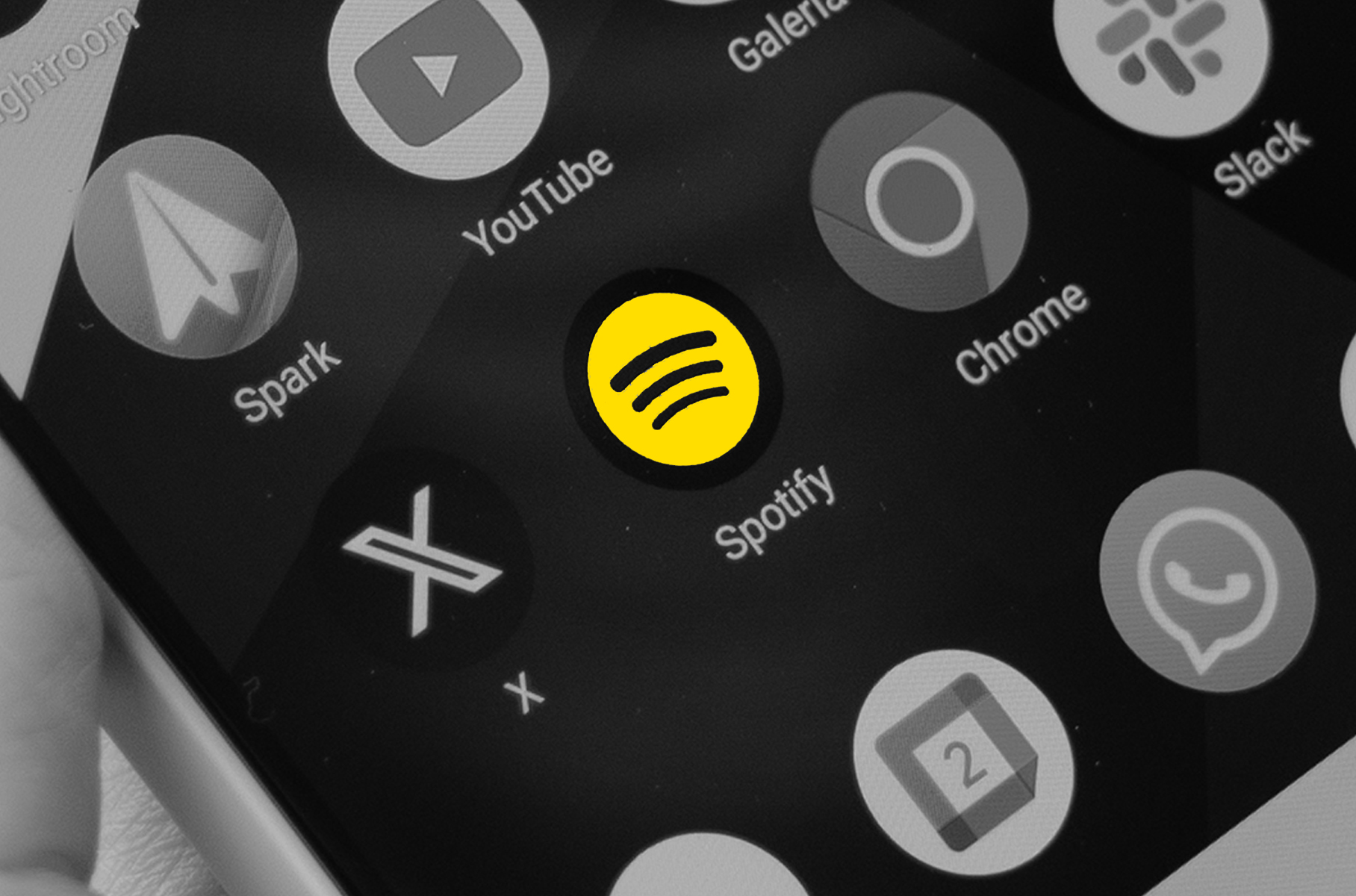 Tu móvil no está mal: Spotify está fallando en medio mundo (esta es la solución)