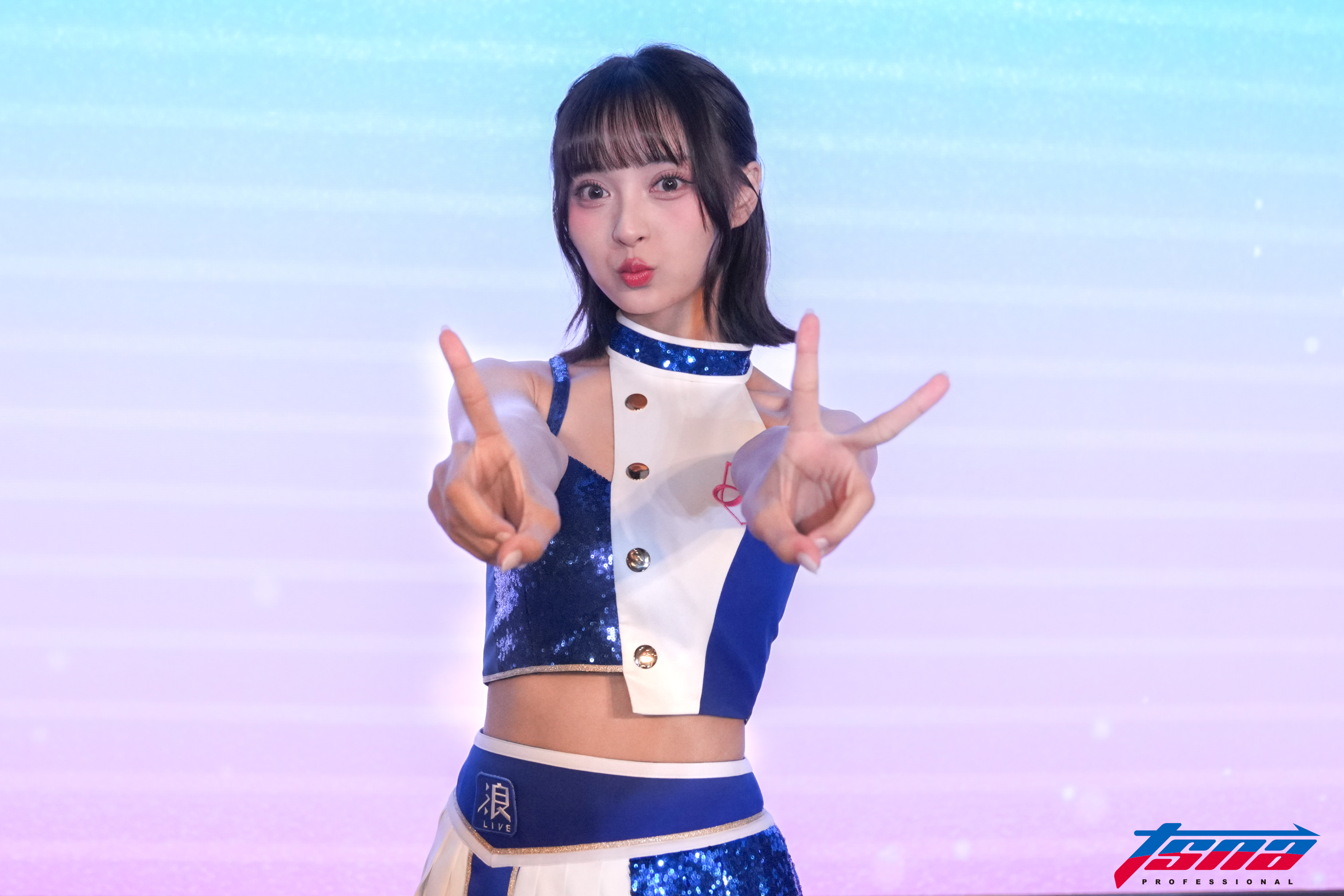 富邦勇士啦啦隊 卡洛琳｜Fubon Angels 現役成員：和平籃球館練習生決選出身，場邊接過林志傑傳球的勇士鐵粉