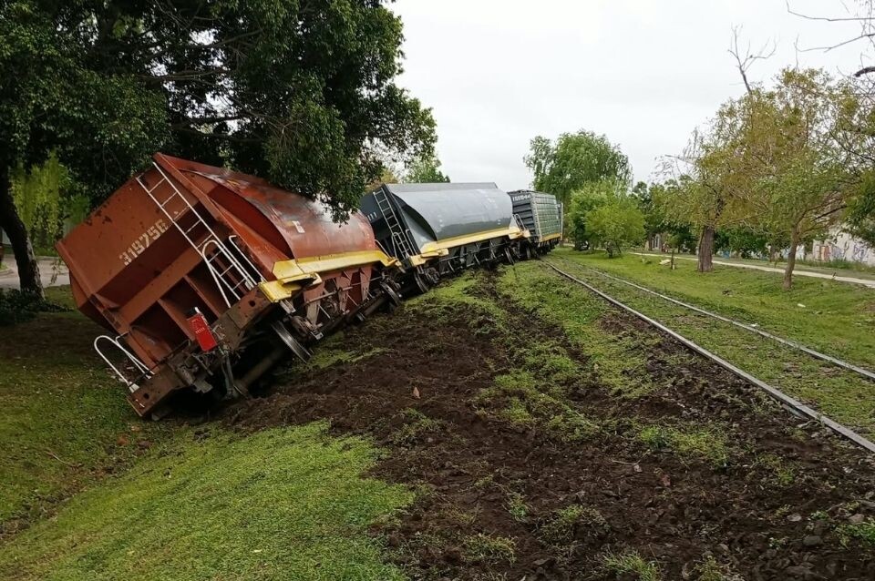 descarriló el tren.jpeg