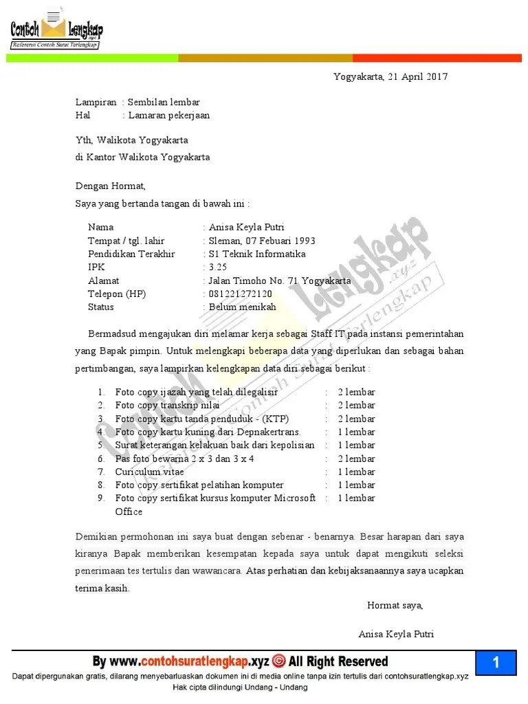 Beberapa waktu yang lalu saya juga sudah menuliskan contoh surat lamaran kerja di bank yang baik dan benar. Contoh Surat Lamaran Kerja Sebagai Honorer Pemda