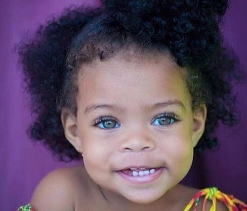 I know every mother thinks her baby is cute. When Their Baby Was Born, Her Skin Color Ruined Their Marriage - I'm Just Sayin