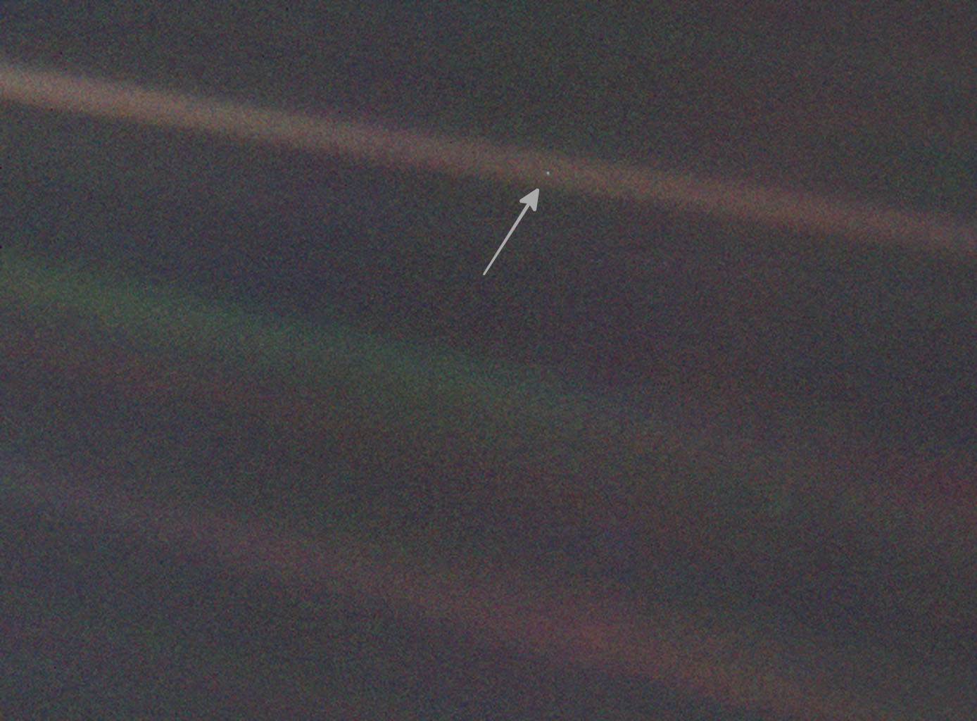 【攝影史上的今天】2月14日：太陽系中的黯淡藍點