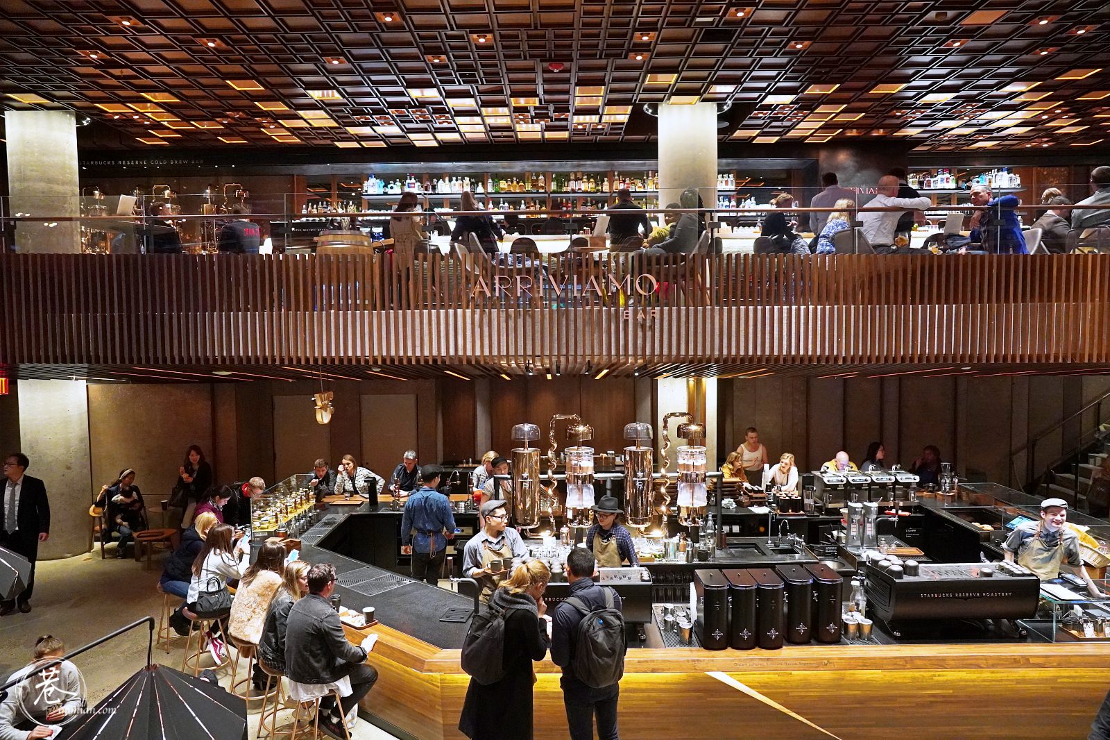 【紐約景點】Starbucks Reserve Roastery，全球第四間星巴克旗艦店