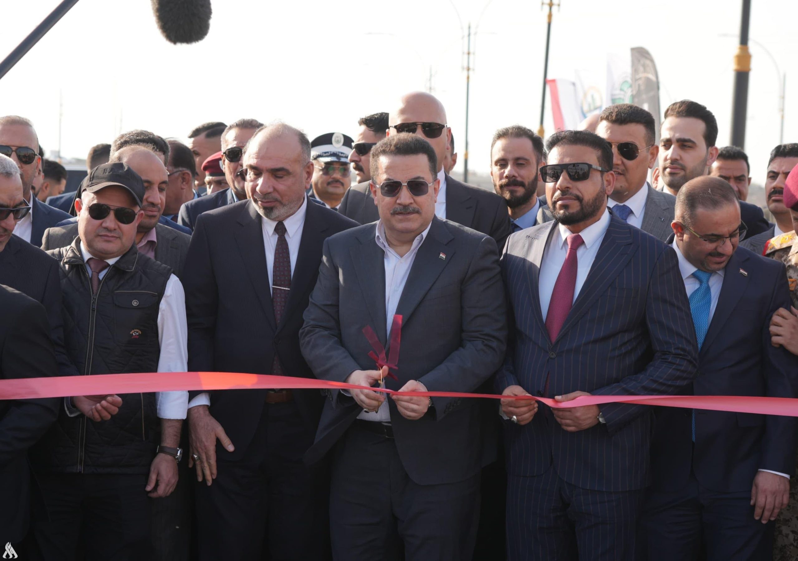 رئيس الوزراء يعود إلى العاصمة بغداد بعد اختتام زيارته إلى محافظة ميسان