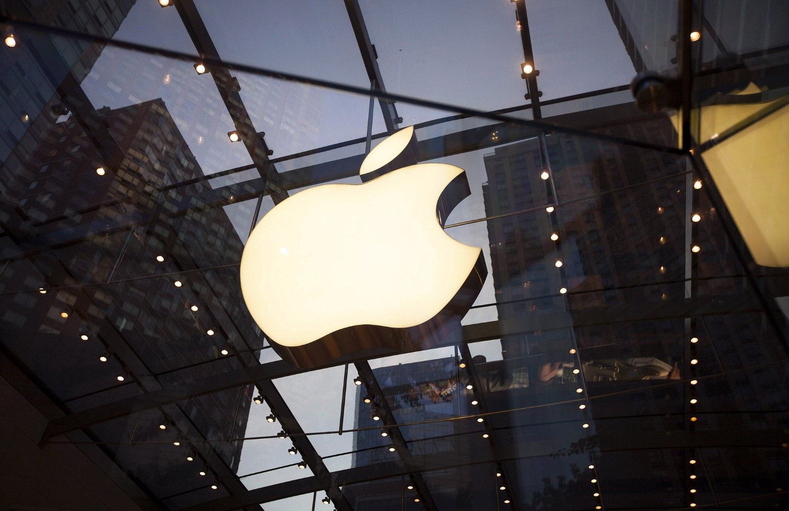 Apple Widens Trade Secrets Case Against OpenAI