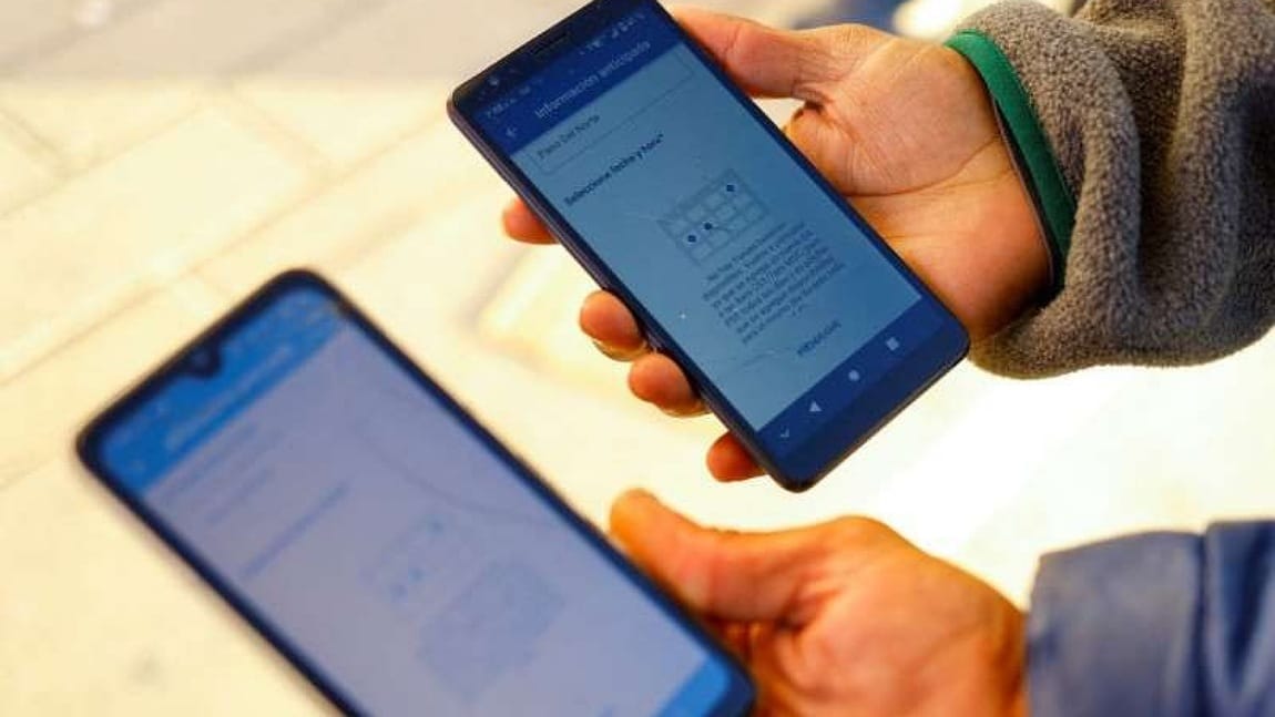Estudiante mató y descuartizó a su amigo por mensajearse con su novia