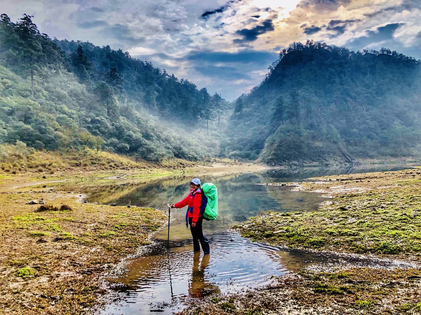 松蘿湖—17歲少女之湖兩天一夜露營，絕美必訪高山湖泊，糜爛山頂海陸大餐奢華全記錄