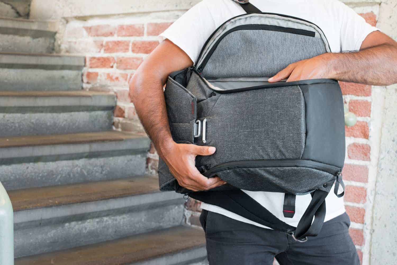 Peak Design Everyday Messenger Vs Everyday Backpack Improve Photography