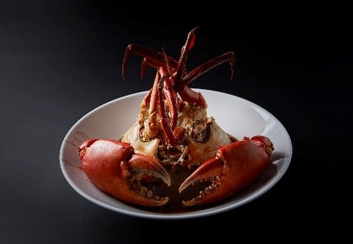 SAii Phi Phi Island Village Collaborates with Ministry of Crab to Showcase the Finest Sri Lankan Seafood