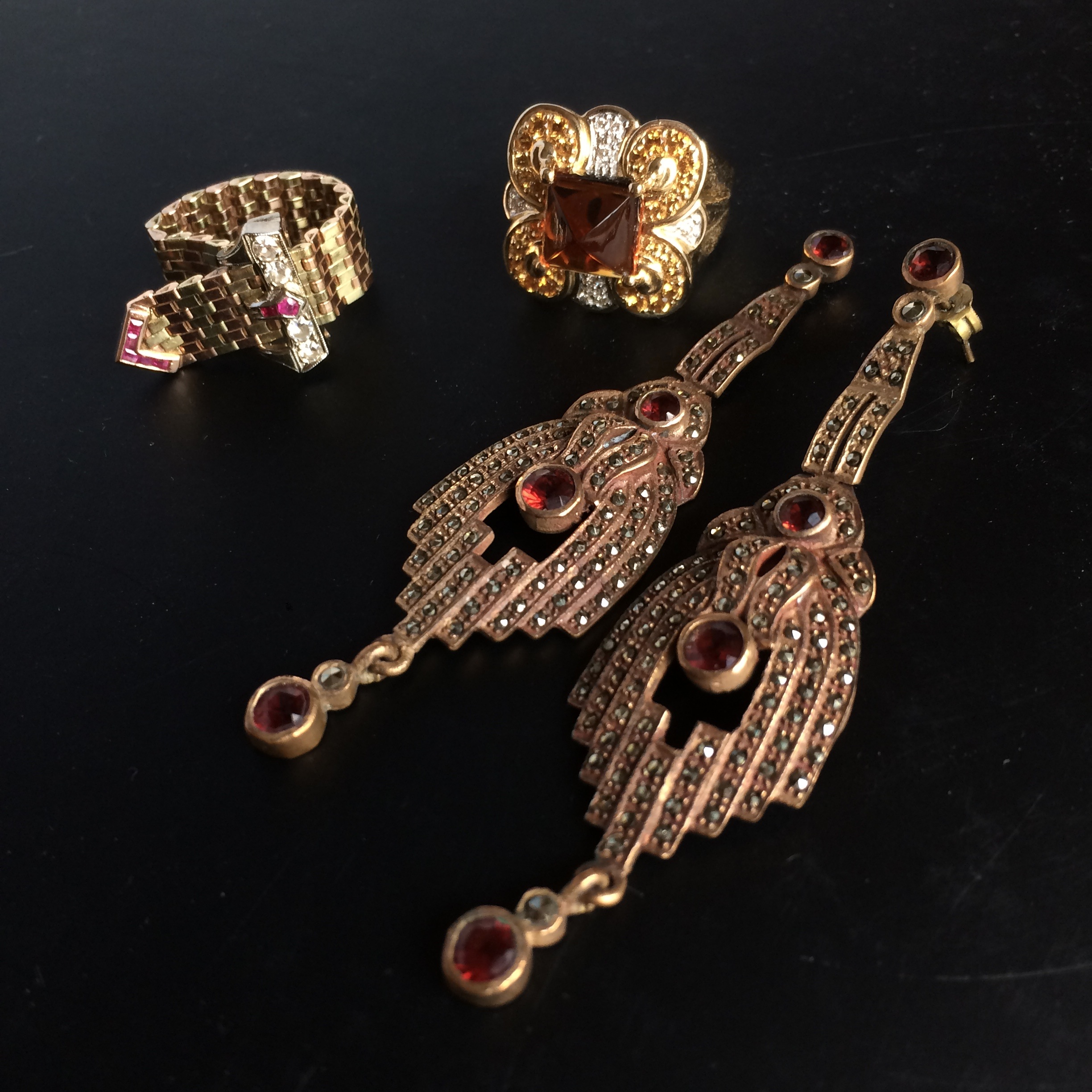 Incognito Muse How to Buy Vintage Jewelry at Thrift Stores
